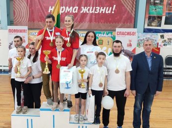 "Папа, мама, я – спортивная семья".